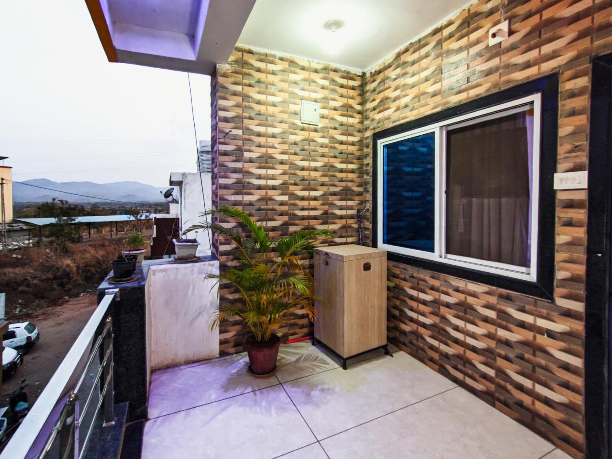 Bhavya Homestay Garudeshwar Exteriör bild